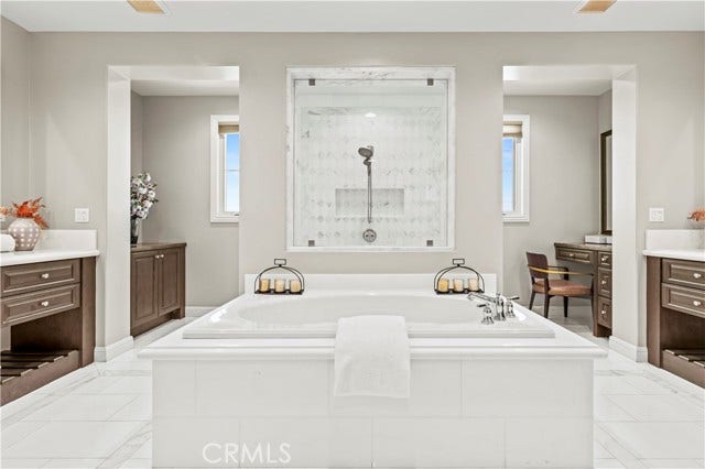 121 PANORAMA, Irvine, CA 92618