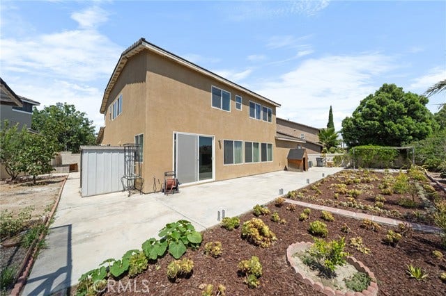 14969 Meadows WAY, Eastvale, CA 92880 Side Yard