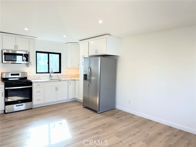 Property photo for 1024 9th Street, Manhattan Beach, CA