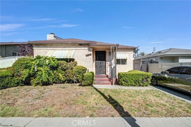 Property photo for 1544 S Burnside, Los Angeles, CA