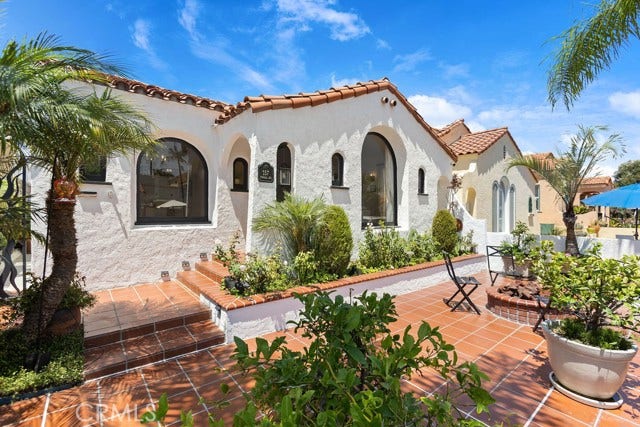 Property photo for 157 Pomona, Long Beach, CA