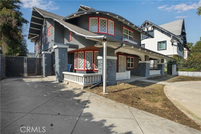 Property photo for 1527 S Wilton, Los Angeles, CA