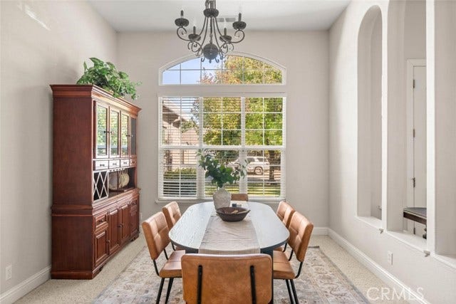 1 London CT, Chico, CA 95973