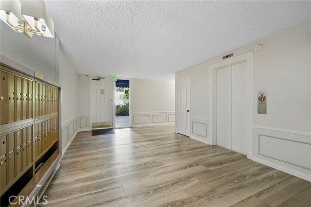 11212 Summertime LN, Culver City, CA 90230 Parking Garage