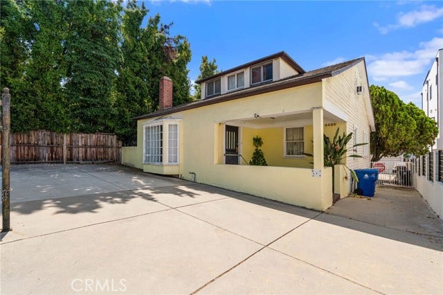 Property photo for 4458 Maplewood AVE, Los Angeles, CA