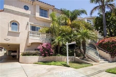 Property photo for 1521 Artesia, Manhattan Beach, CA