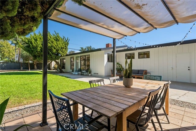 2000 Iroquois, Long Beach, CA 90815