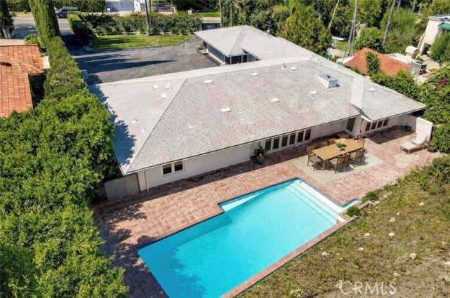 Property photo for 4450 Hayvenhurst, Los Angeles, CA