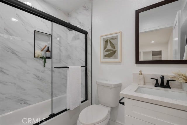 Property photo for 2708 S Cochran ST, Los Angeles, CA