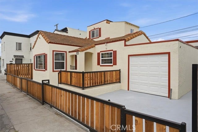 Property photo for 400 E 21st, Long Beach, CA