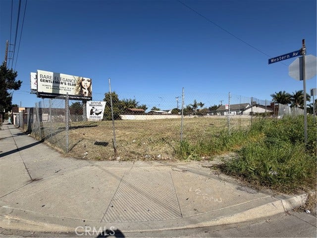 Property photo for 12650 S Western AVE, Los Angeles, CA