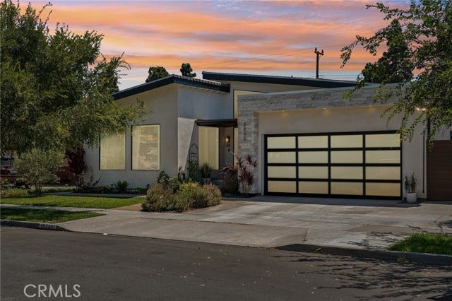 Property photo for 6840 E 10th ST, Long Beach, CA