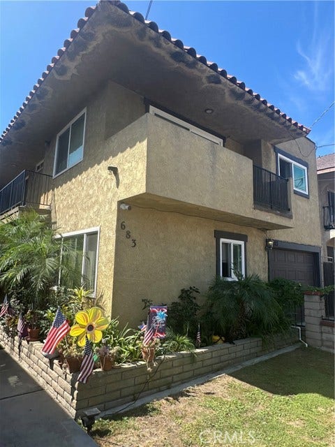 Property photo for 683 W 12th, #4, Los Angeles, CA