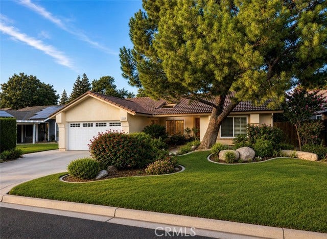 6358 N Forestiere, Fresno, CA 93722