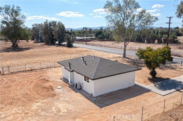 17140 Parsons, Riverside, CA 92508
