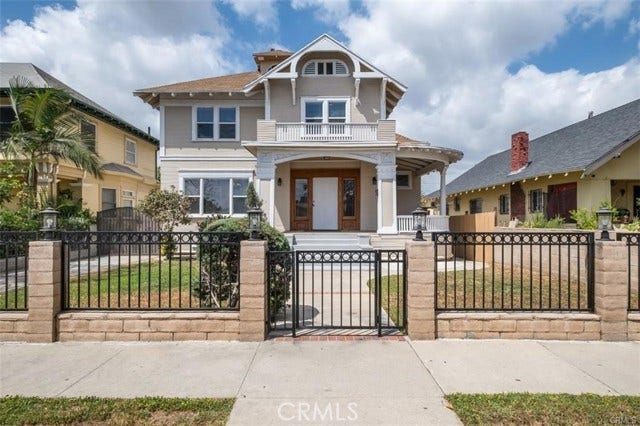 Property photo for 2913 Brighton AVE, Los Angeles, CA
