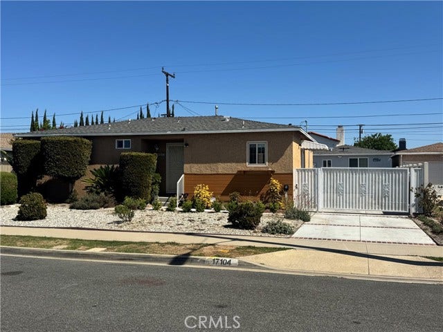 Property photo for 17104 La Salle, Gardena, CA