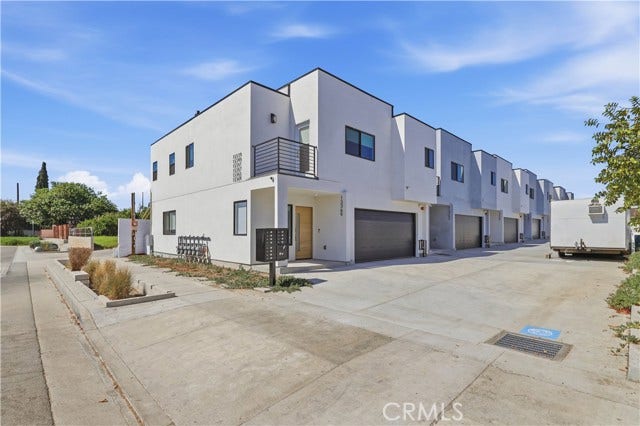13357 W Cellest PKWY, Pacoima, CA 91331