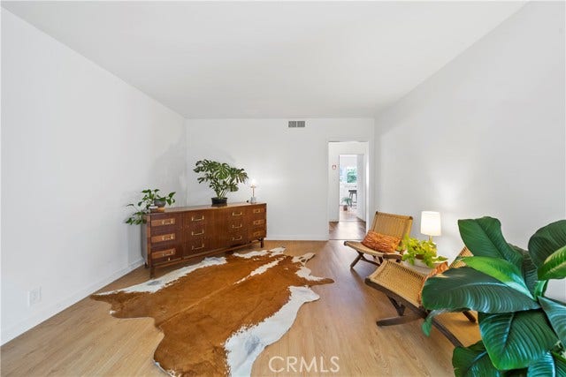 Property photo for 311 Cherry AVE, #2, Long Beach, CA
