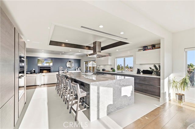 180 Aspen Oak, Glendale, CA 91207