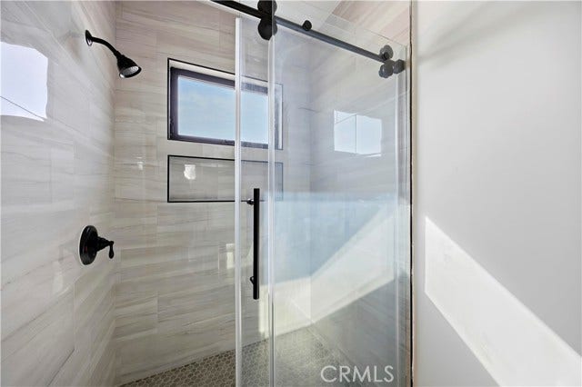 10158 Regent Street, Los Angeles, CA 90034