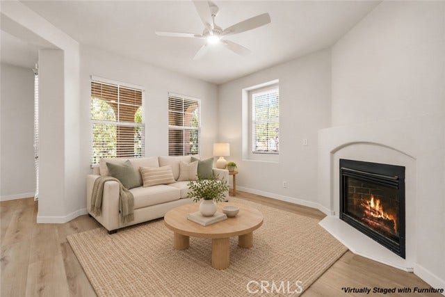 28157 Ashbrook, Valencia, CA 91354