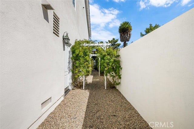 25441 Marina CIR, Mission Viejo, CA 92691 25441 Marina CIR, Mission Viejo, CA 92691