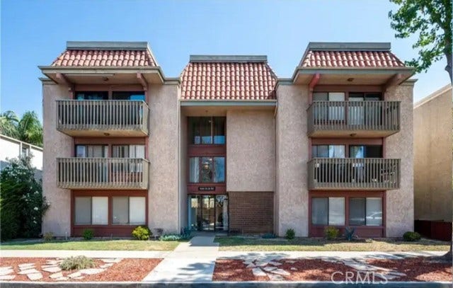 Property photo for 4110 ELM AVE, #201, Long Beach, CA