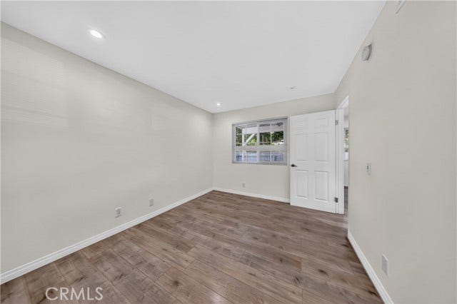 7025 Glade Ave, #2, Canoga Park, CA 91303 7025 Glade Ave, #2, Canoga Park, CA 91303