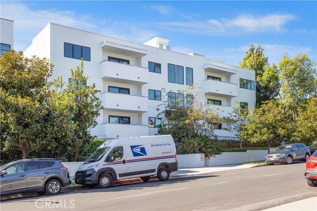 Property photo for 853 S Lucerne, #306, Los Angeles, CA