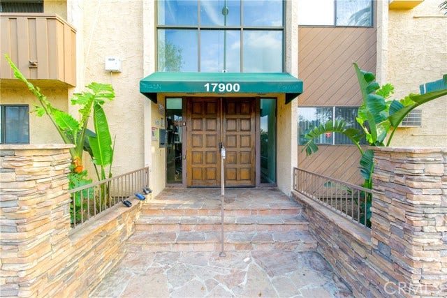 Property photo for 17900 Sherman WAY, #118, Reseda, CA
