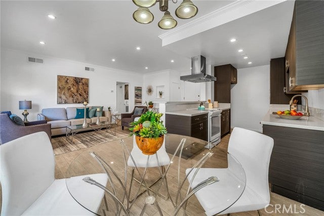 Property photo for 622 S Barrington Avenue, #105, Los Angeles, CA