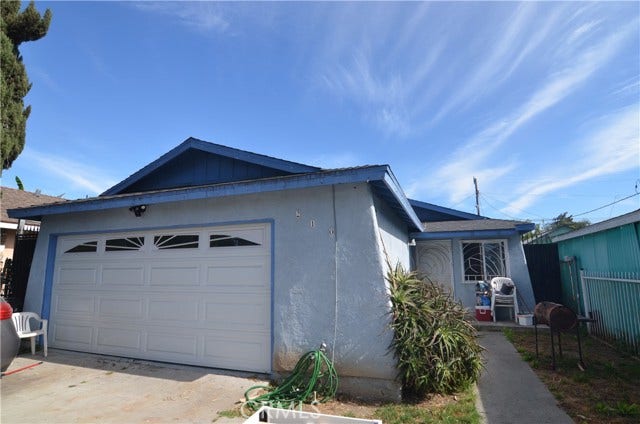 Property photo for 210 W 89th, Los Angeles, CA