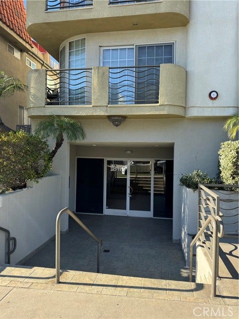 Property photo for 1817 Selby Ave, #205, Los Angeles, CA
