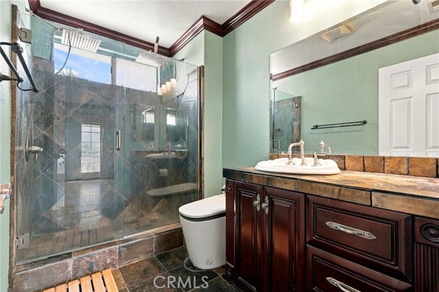 19015 Envoy, Corona, CA 92881