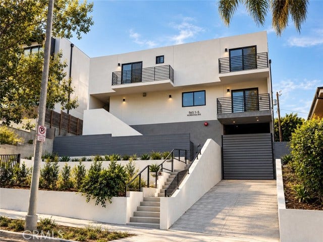 Property photo for 565 N Mariposa, #B, Los Angeles, CA