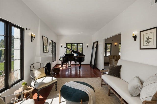2098 Roosevelt, Altadena, CA 91001