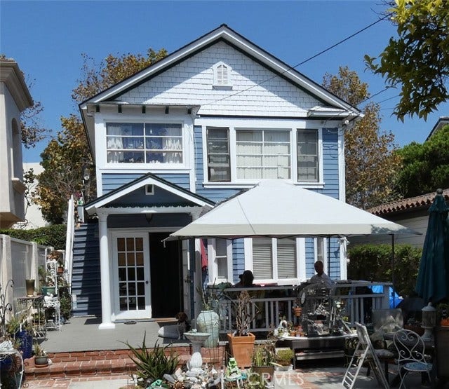 Property photo for 218 N Broadway, Redondo Beach, CA