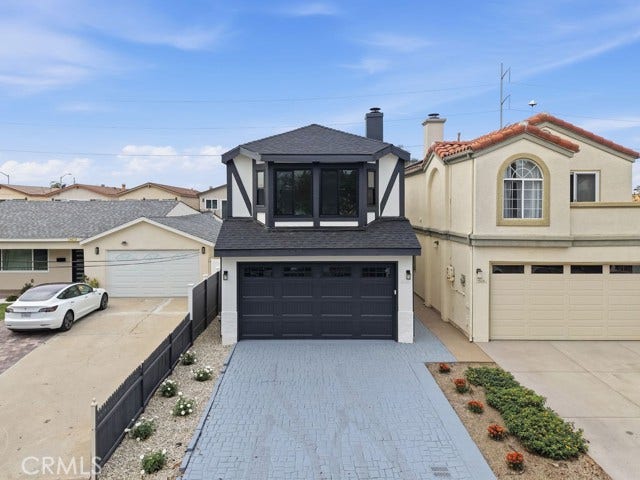 Property photo for 15013 Kingsdale Ave, Lawndale, CA