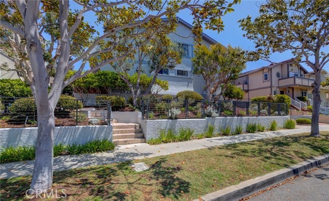 Property photo for 106 S Lucia Avenue, #4, Redondo Beach, CA