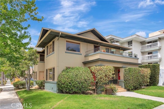 Property photo for 351 Newport AVE, Long Beach, CA