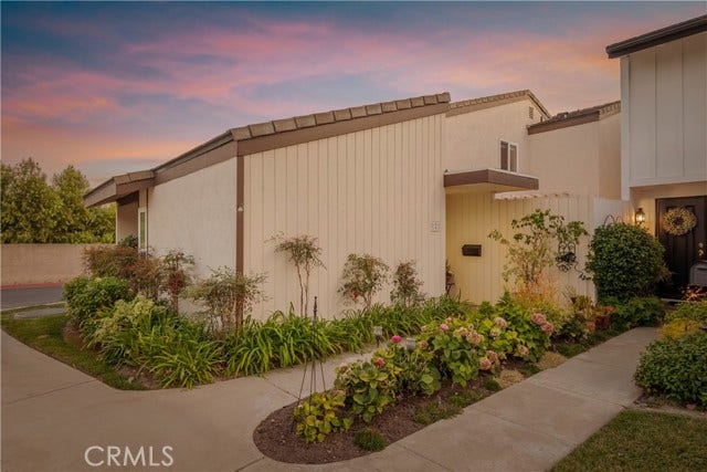 Property photo for 2 Keel CT, Long Beach, CA
