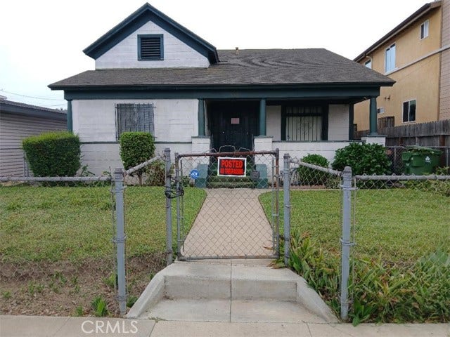 Property photo for 940 W 78th ST, Los Angeles, CA