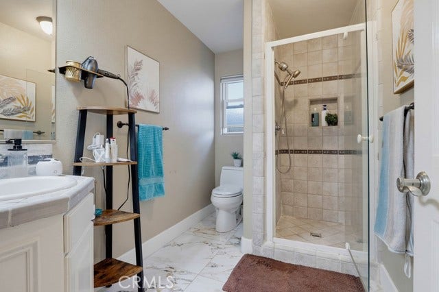 5550 E Edgemar, Anaheim, CA 92807