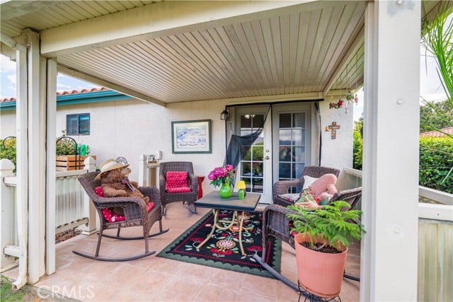 1060 Clubhouse, Hemet, CA 92545 1060 Clubhouse, Hemet, CA 92545