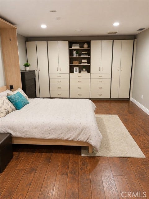 407 Anita, #B, Redondo Beach, CA 90278 Bonus Room with Murphy Bed and Ample Storage