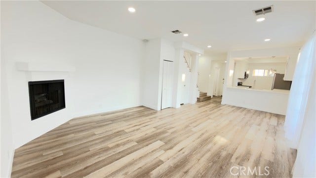 Property photo for 1026 N Croft, #101, Los Angeles, CA
