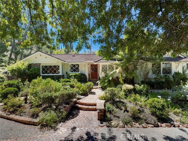Property photo for 4978 Natoma AVE, Woodland Hills, CA