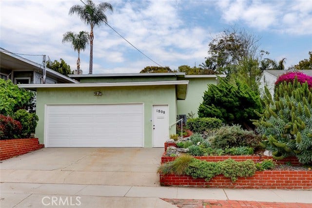Property photo for 1808 Pacific AVE, Manhattan Beach, CA