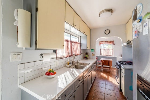 1539 W 94th PL, Los Angeles, CA 90047 1539 W 94th PL, Los Angeles, CA 90047